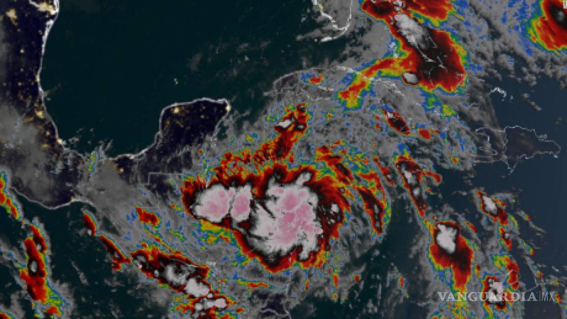 Tormenta tropical 'Zeta' podría convertirse en huracán antes de golpear México y EU