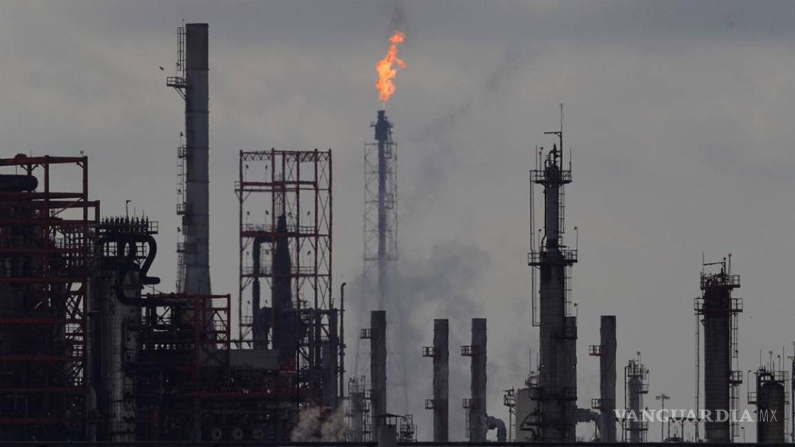 “Se les hace fácil echar la culpa”, AMLO rechaza que refinería de Cadereyta provoque contaminación en Monterrey