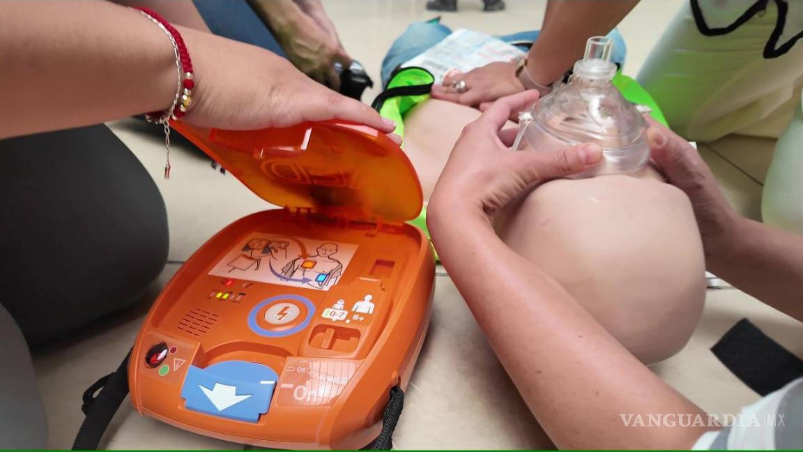 $!El simulacro contempló diversas hipótesis de emergencia, entre ellas la atención inmediata a personas con padecimientos cardiacos.
