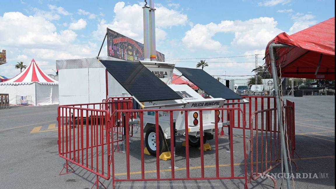 $!Unidad móvil de vigilancia en operación durante la Feria de Monclova 2025.