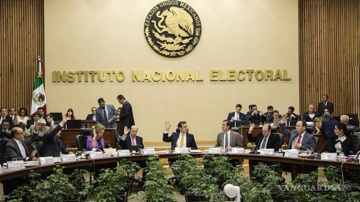 Partidos políticos deberán postular a 7 mujeres en 15 candidaturas a gubernaturas de 2021, aprueba el INE
