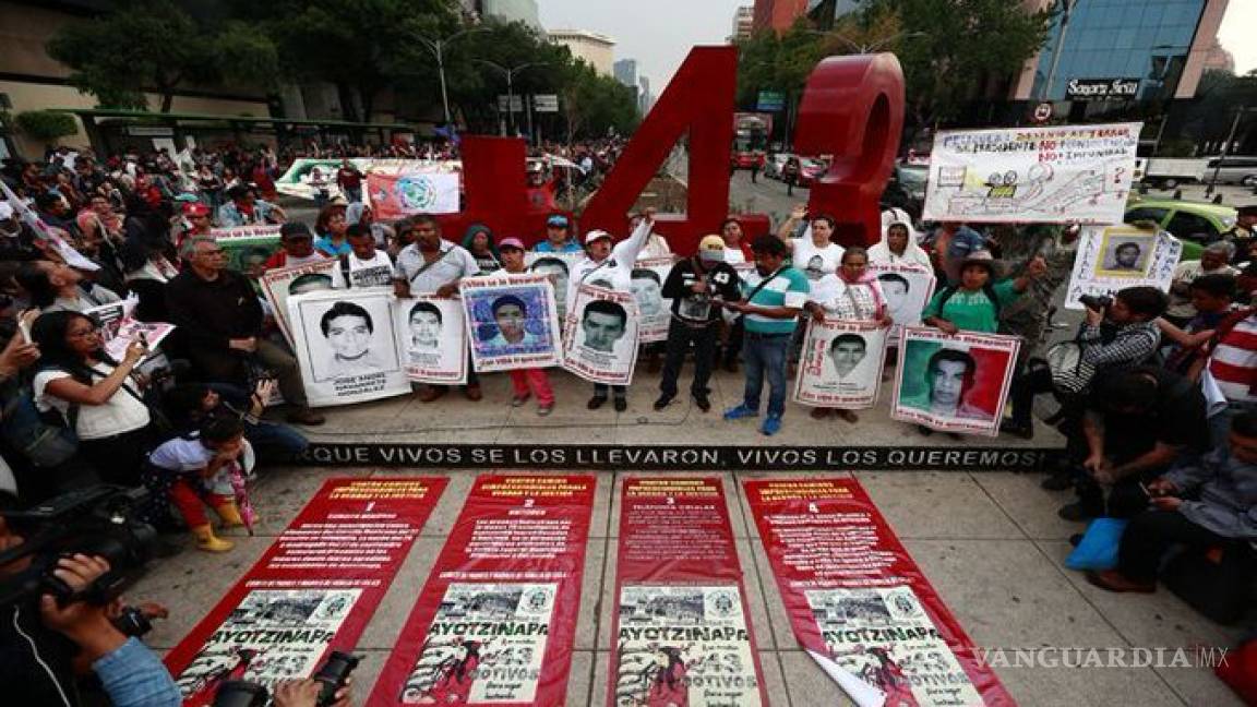 Renuevan esperanzas: hay 10 líneas más de investigación en caso Ayotzinapa