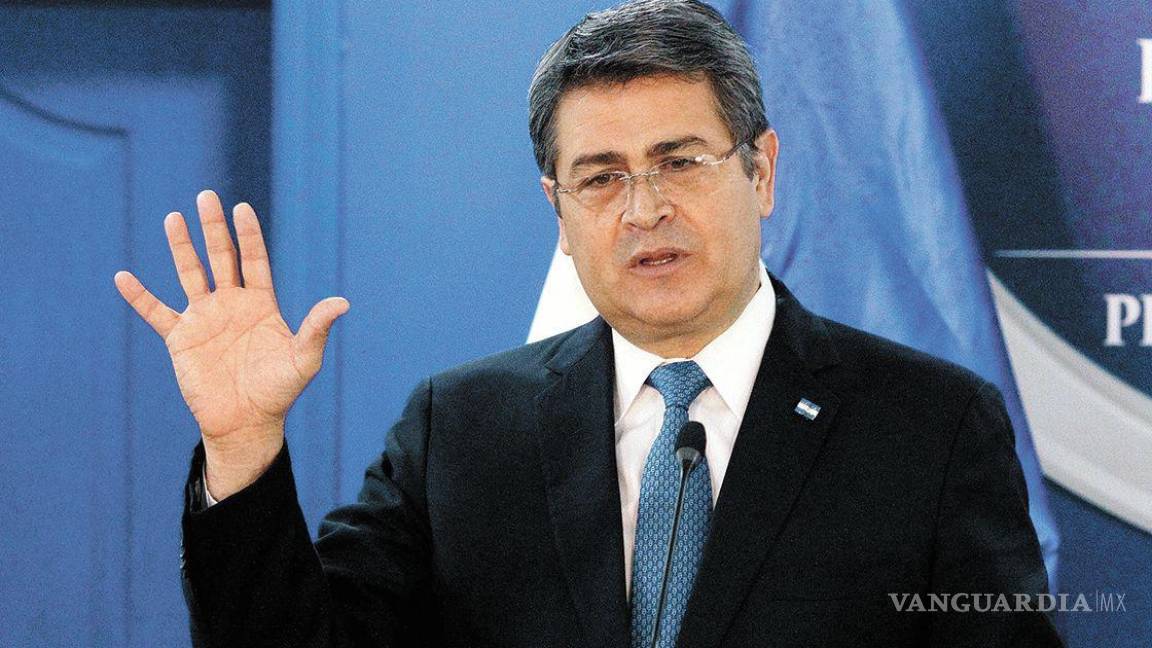 Incluye EU a expresidente de Honduras a lista de corruptos