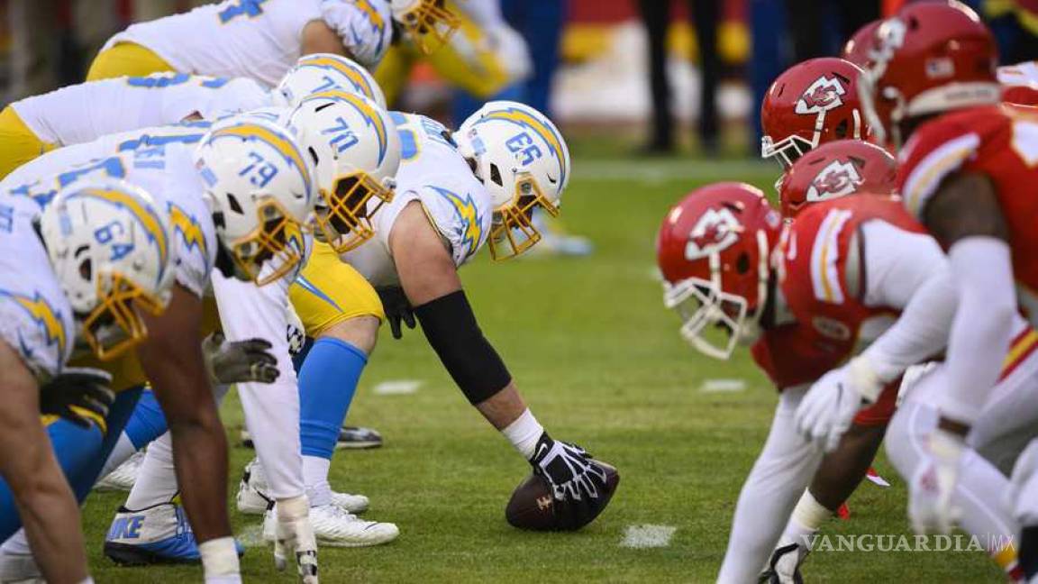 Chargers vs Chiefs estelarizan el Sunday Night Football, ¿dónde y a qué hora ver?