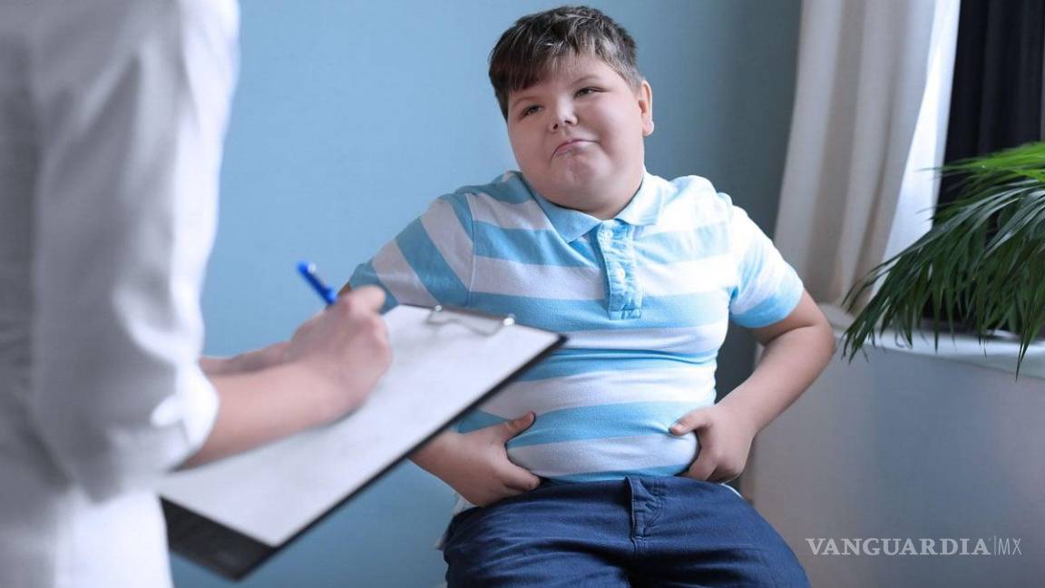 ‘Próximas generaciones vivirán menos que sus padres’; obesidad recorta expectativa 4.2 años, señala director de Medicina de la UAdeC