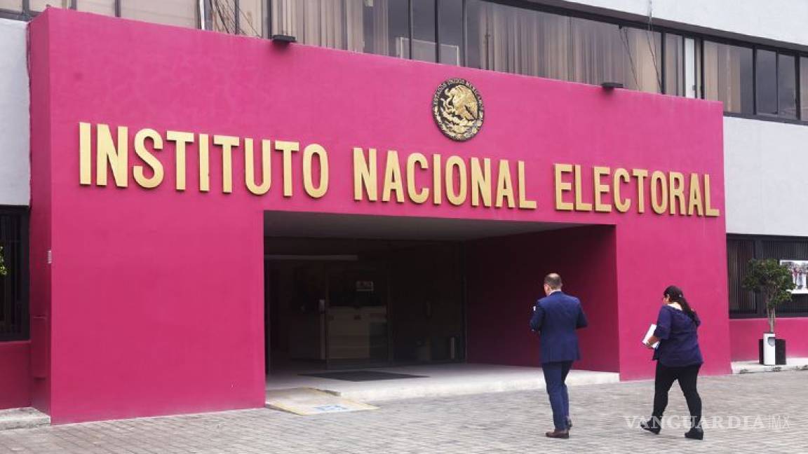 Diputados avalan reactivar elección de consejeros del INE en sesión 'extra'