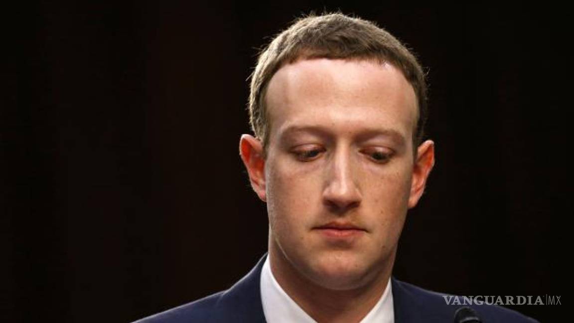 Zuckerberg pierde 7 mil mdd en horas tras denuncia y caída de Whatsapp, Facebook e Instagram
