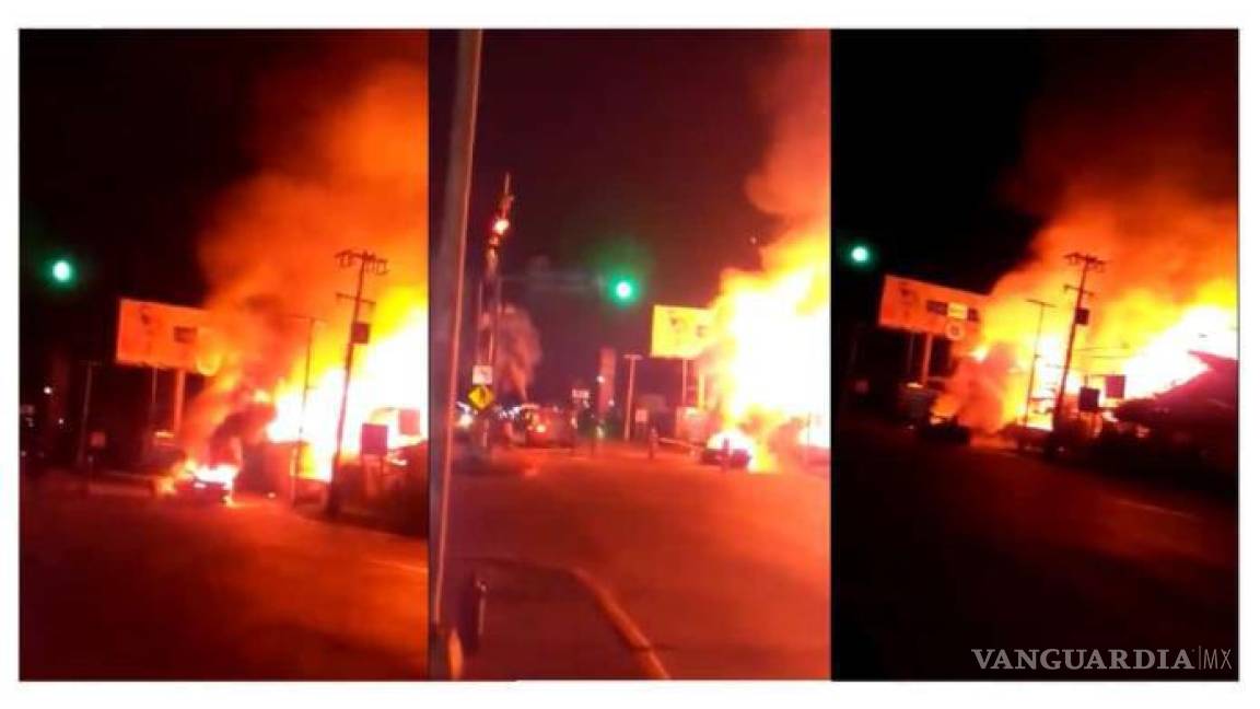 Sicarios incendian auto en Acapulco y las llamas alcanzan dos restaurantes (video)