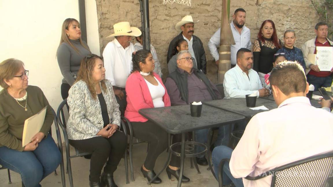 Dirigente de la CNOP en Torreón evita desalojo de comerciantes de la Alameda Zaragoza