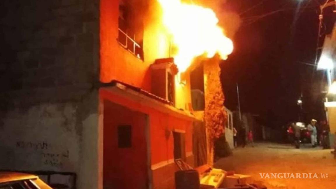Se incendia casa; vecinos ahogan el fuego