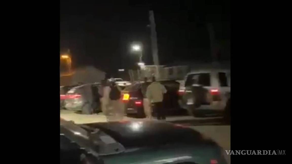 Sicarios de 'Los Chapitos' salen a la calle... ¡y hasta cargan gasolina en Sonora!