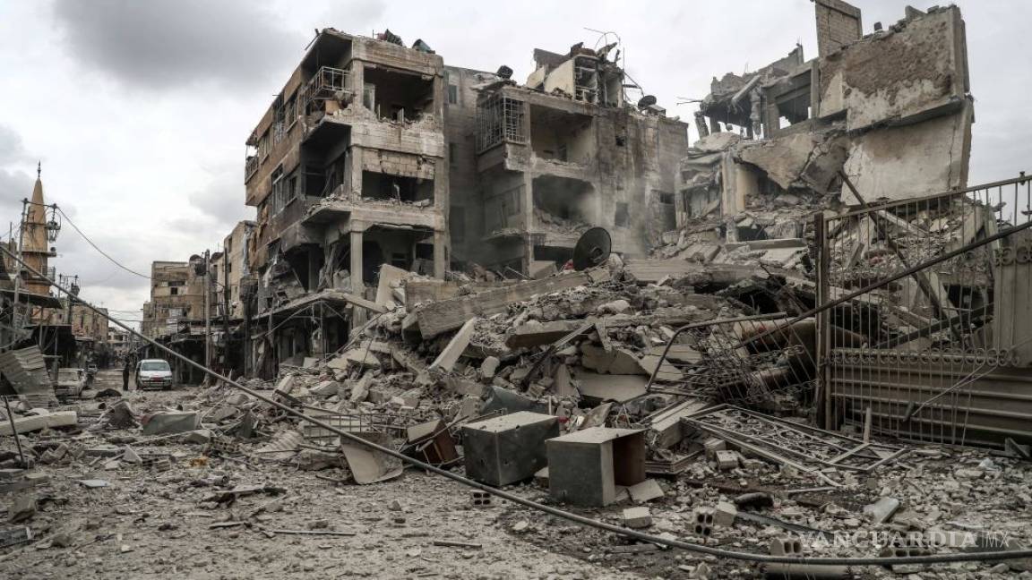Al menos 40 muertos en Duma en un ataque químico, aseguran Cascos Blancos sirios