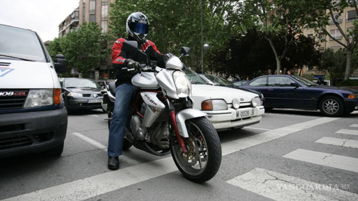 $!Conducir en moto por la ciudad, las claves para sobrevivir sobre dos ruedas
