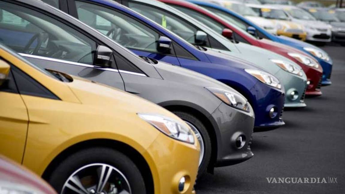 Cae la venta de autos 4.2% este año en México