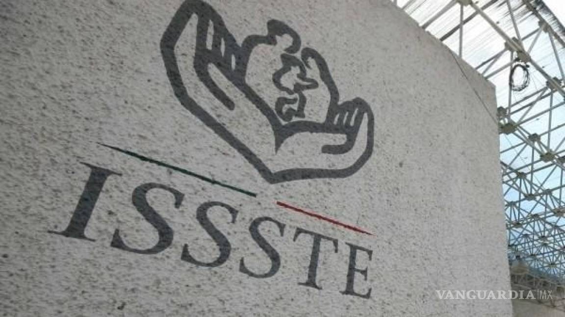 Corrupción, moches y fraudes costaron $88 mil millones al ISSSTE, denuncia Gobierno
