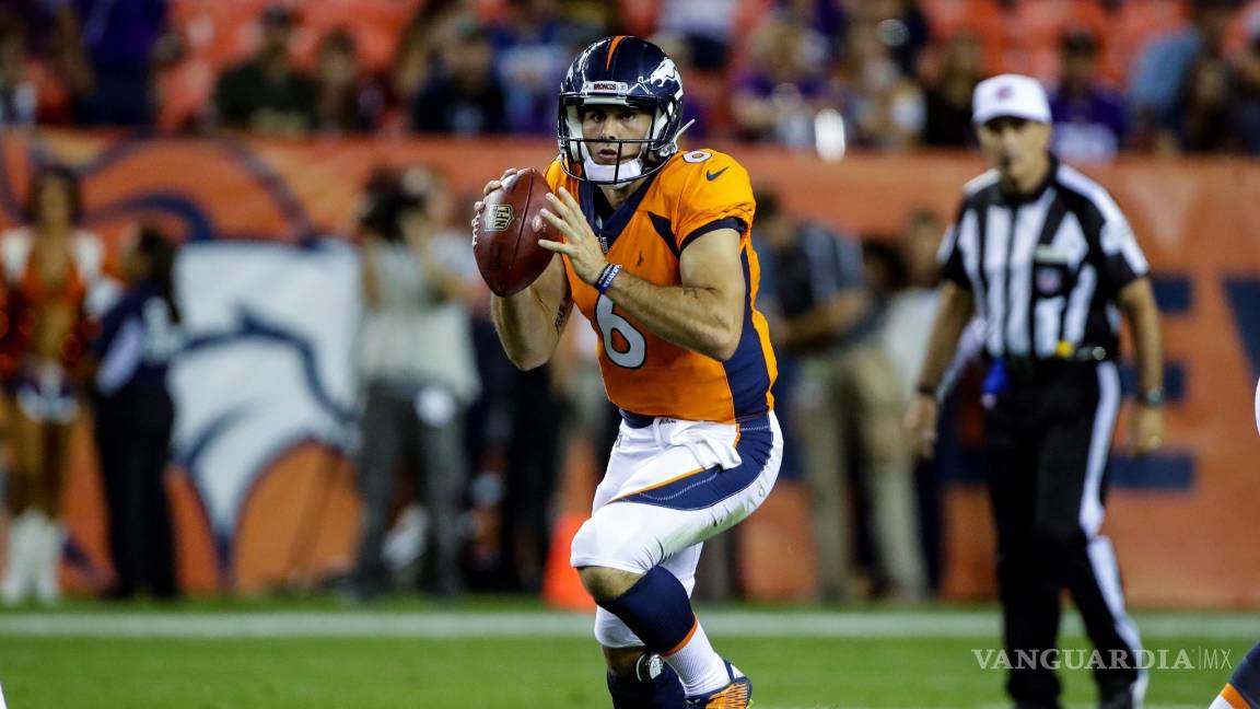$!Arrestan a QB de los Broncos de Denver por 'meterse' a una casa