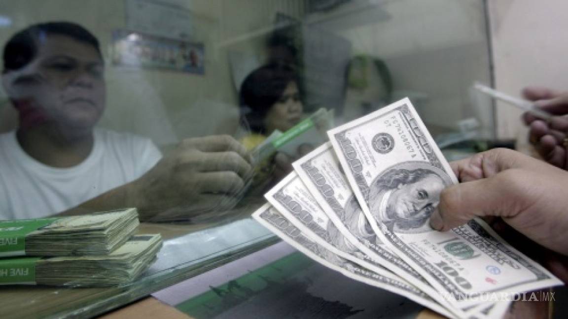 Dólar promedia en $21.48 pesos a la venta en aeropuerto capitalino