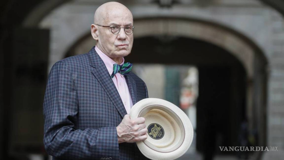 $!Vivo absolutamente en mi imaginación, dice James Ellroy