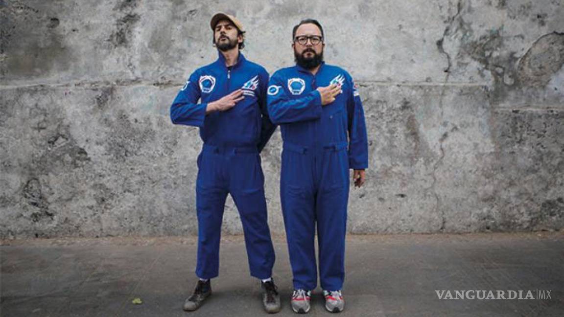 $!Arturo Hernández alza la voz en Saltillo