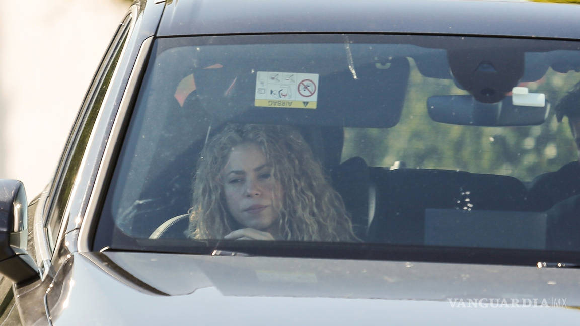 Shakira suspende su gira debido a una hemorragia en las cuerdas vocales