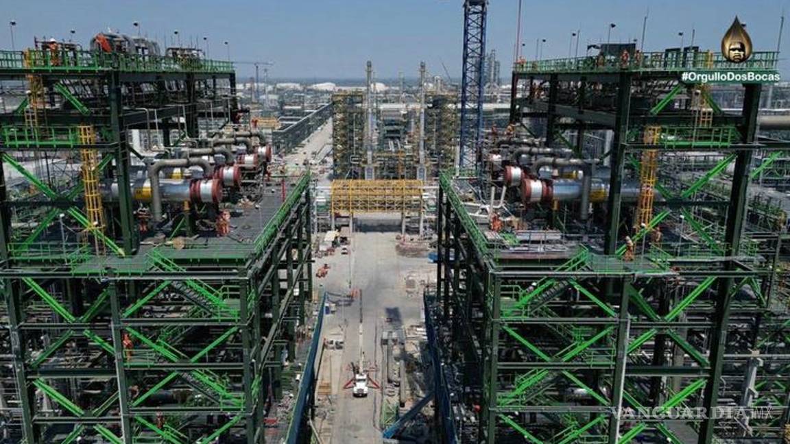 $!La refinería Olmeca fue diseñada con una capacidad total para procesar 340,000 barriles de crudo, pero según las prácticas internacionales, la infraestructura jamás se utiliza al 100% por cuestiones logísticas y de seguridad