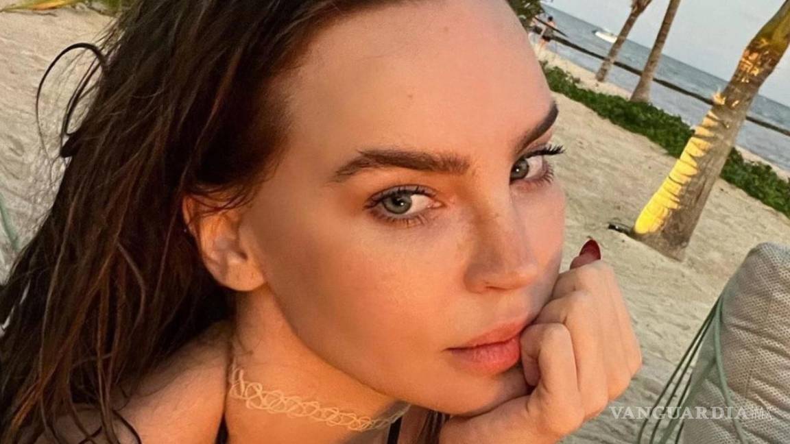 Vestido le juega mala pasada a Belinda