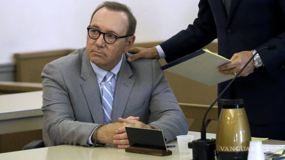 $!Muere masajista que acusó a Kevin Spacey de acoso sexual