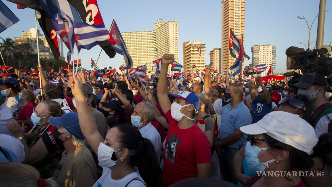 Se manifiestan cubanos en respaldo al Gobierno; ‘el socialismo no cederá a las presiones’