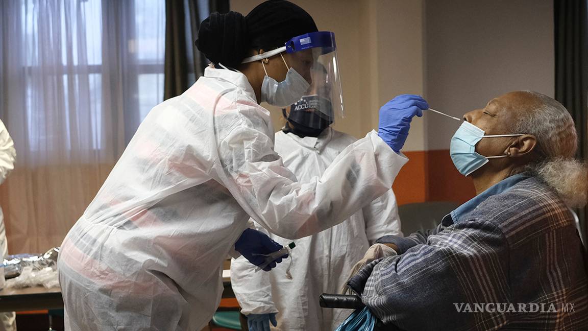 $!De 56 mil muertes por COVID-19, más de 33 mil son de adultos mayores de 60 años