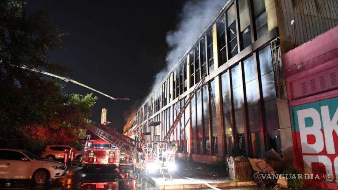 Incendio en almacén de China deja 26 heridos y 14 muertos