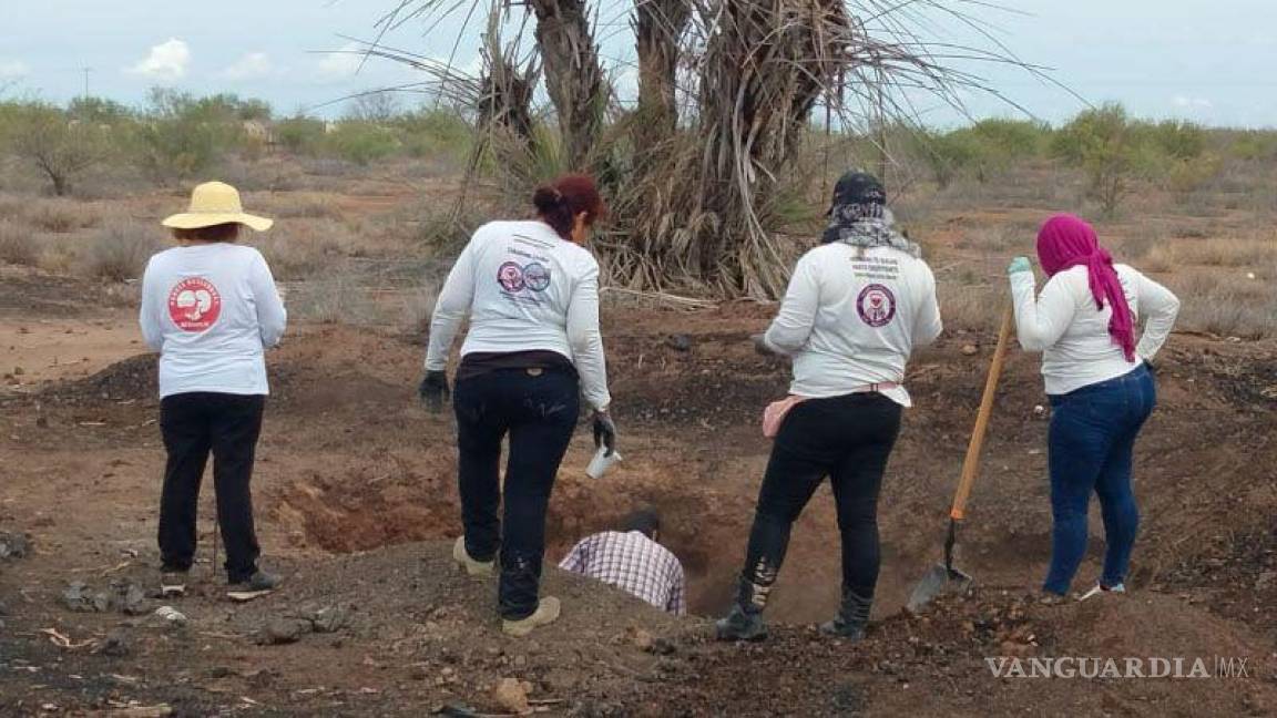 Encuentran fosa clandestina con restos de 14 personas en Guaymas, Sonora