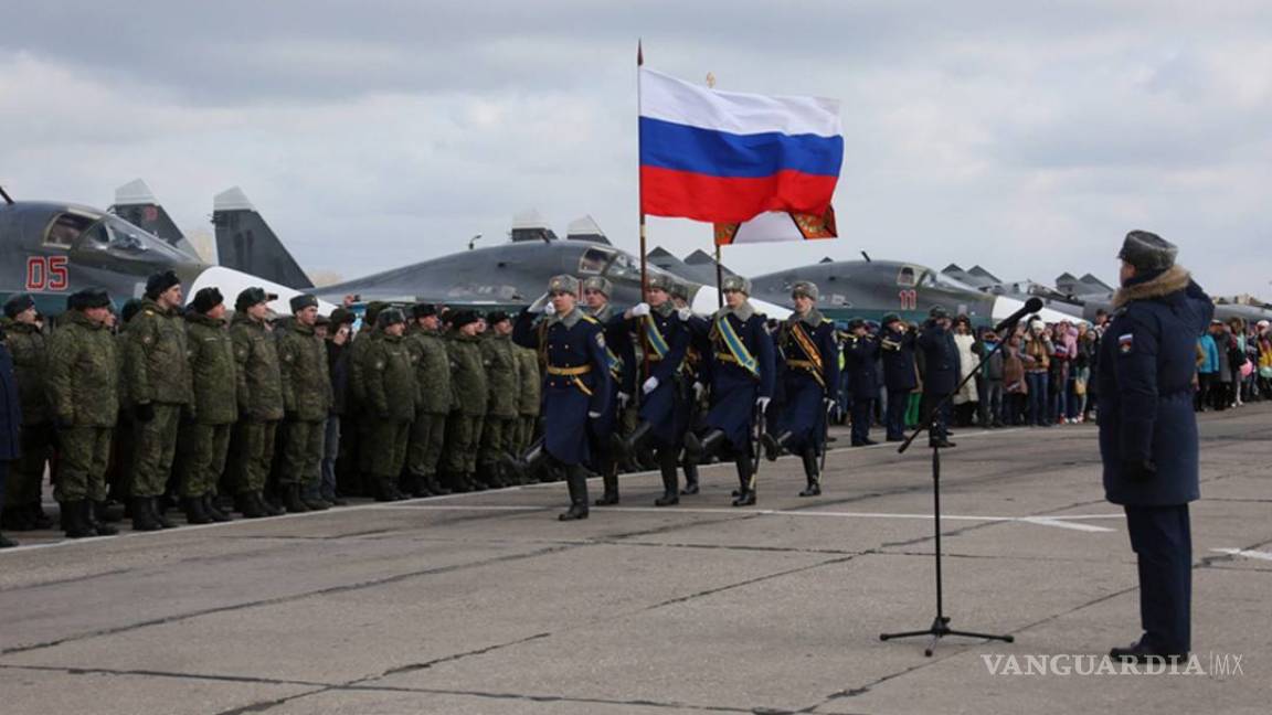 Rusia retira aviones combate, pero mantiene 800 soldados en Siria