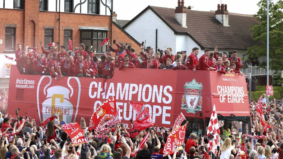 Se desata la locura en Liverpool tras la Champions (fotos)