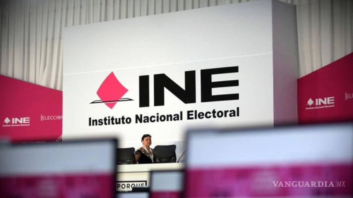 Funcionarios de INE, Banxico y Cofece podrán seguir ganando más que AMLO