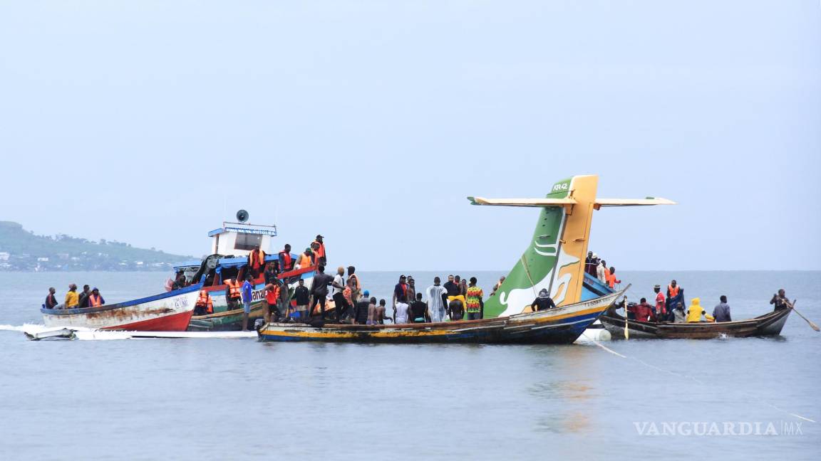 Reportan 19 muertos tras caída de avioneta en Tanzania