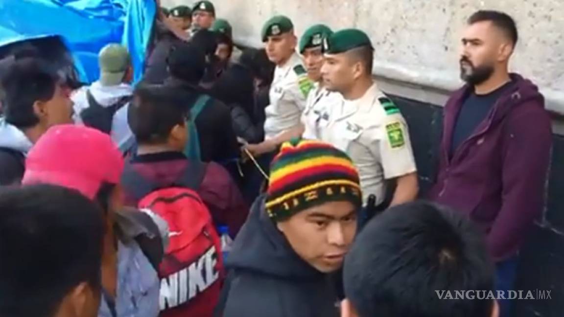 Agreden estudiantes a Policía Militar en Palacio