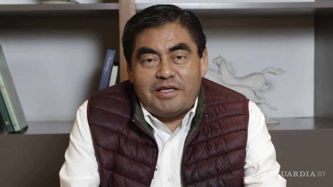 $!Miguel Barbosa propone iniciativas que excluyen el matrimonio igualitario y castigan el aborto