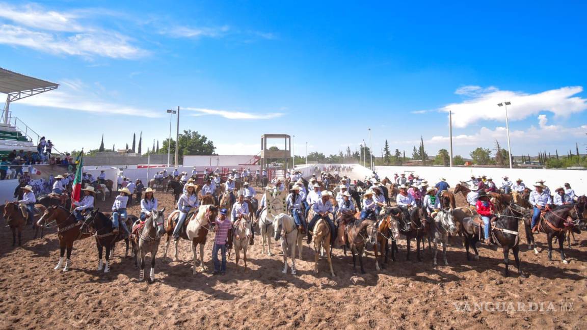 Participan mil 500 jinetes en cabalgata General Cepeda-Parras