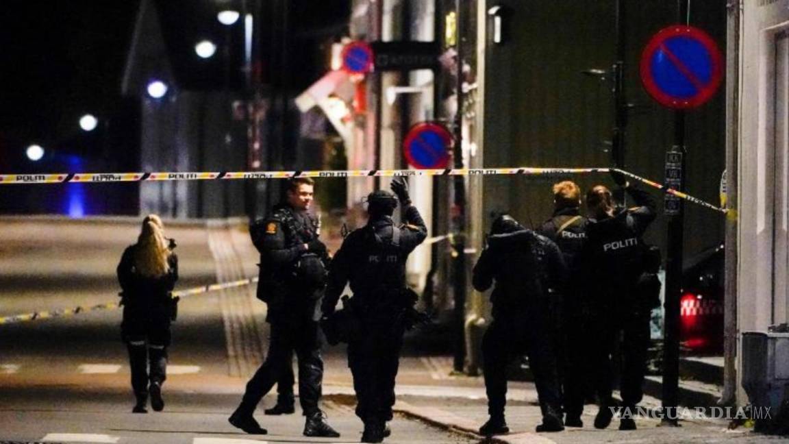 ¿Quién es el atacante que mato a 5 personas con arco y flecha en Noruega?