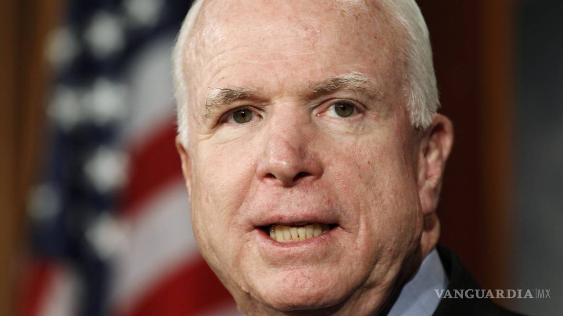 'Los ricos encuentran médicos que los ayudan', McCain sobre exención del servicio militar de Trump