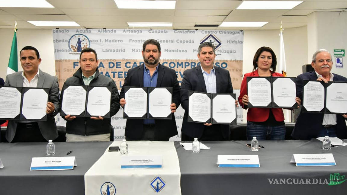 Firman carta compromiso para prevenir corrupción en Coahuila