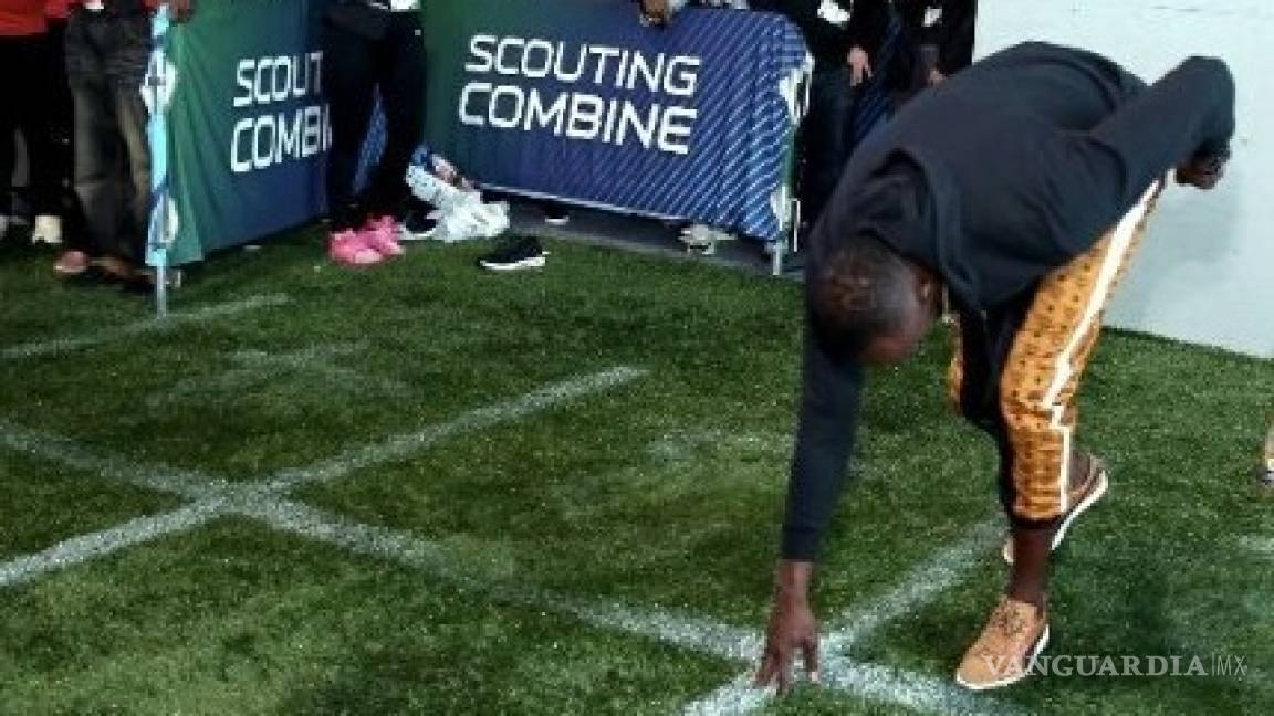 Futbol, atletismo y ahora también ¿NFL? Usain Bolt hace una peculiar prueba en el emparrillado