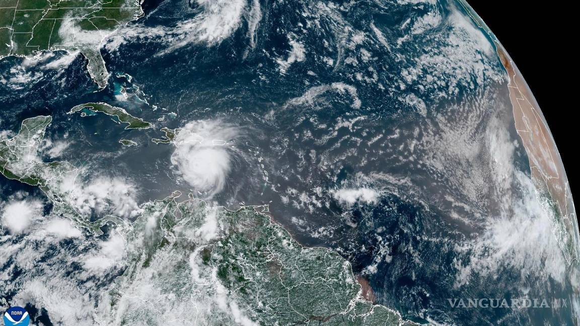 ¿Cómo el agua caliente que alimentó el huracán Beryl anuncia una alarmante temporada de tormentas?