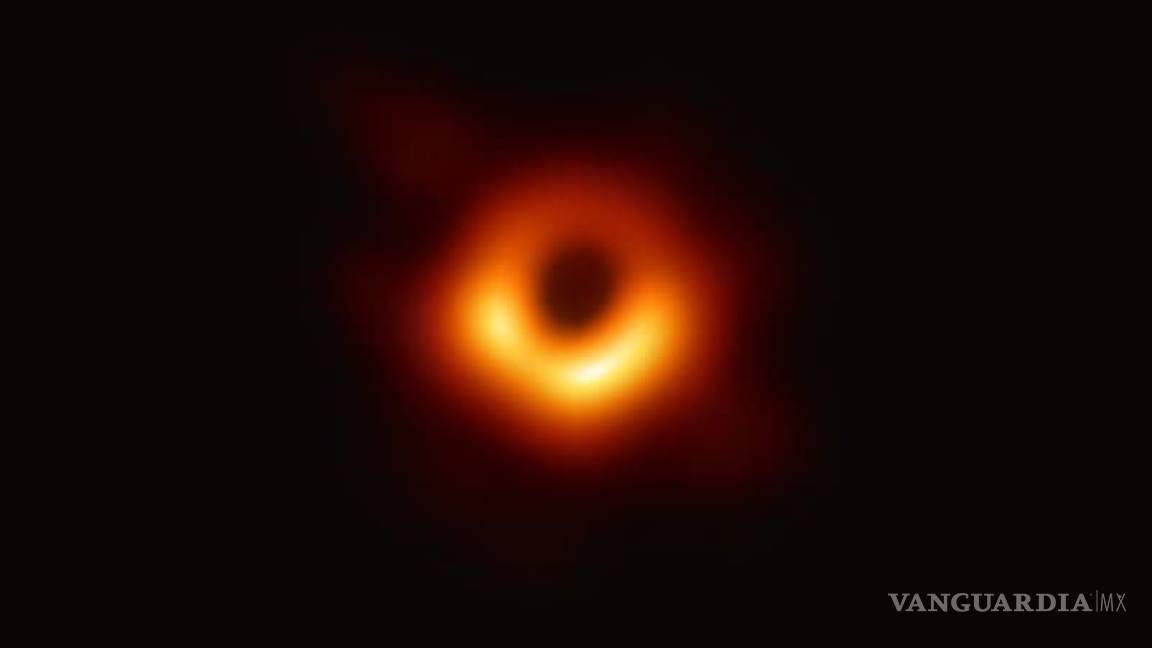 Captan impactante imagen de un agujero negro destruyendo una estrella