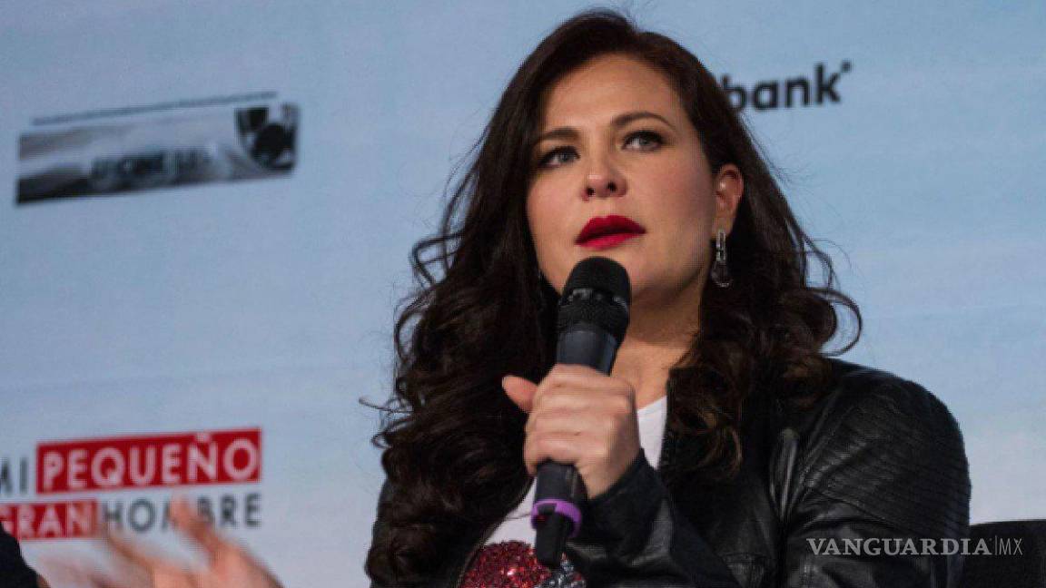 $!Según narra el libro, Arleth Terán acudía con La Barbie a discotecas, restaurantes y bares sin esconderse