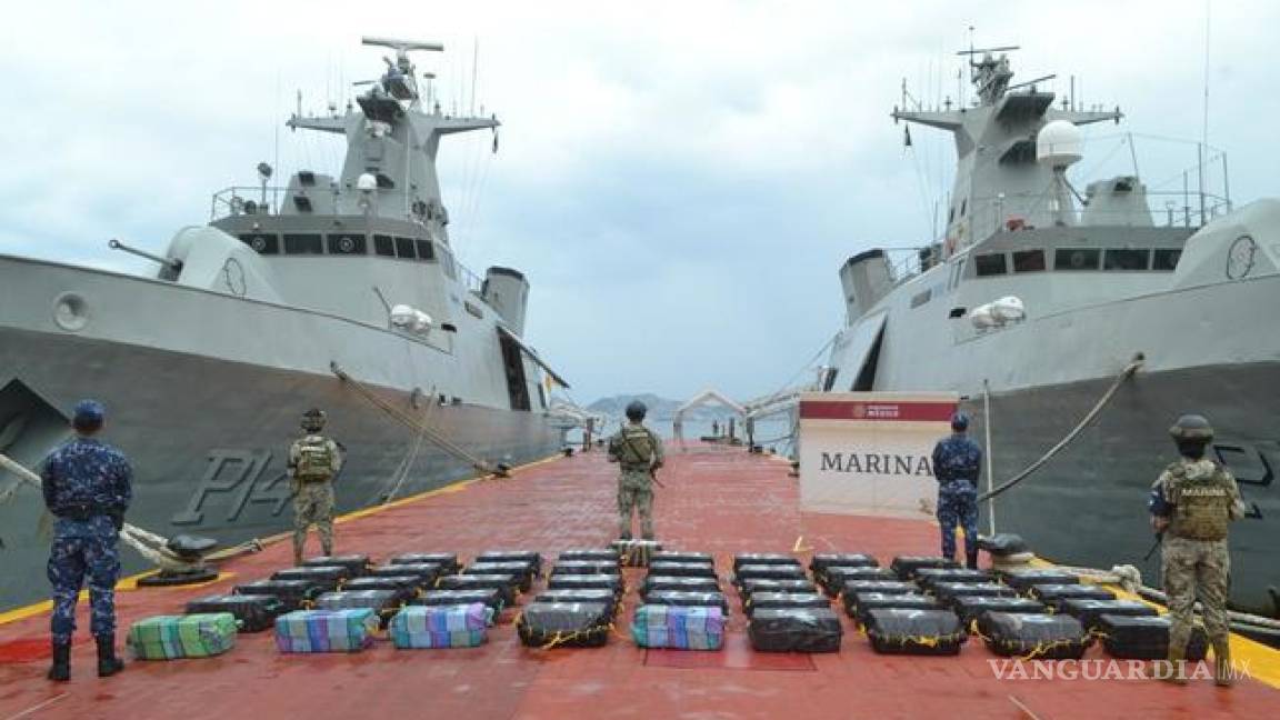 Halla Marina mil 500 kilos de cocaína en costales en el mar