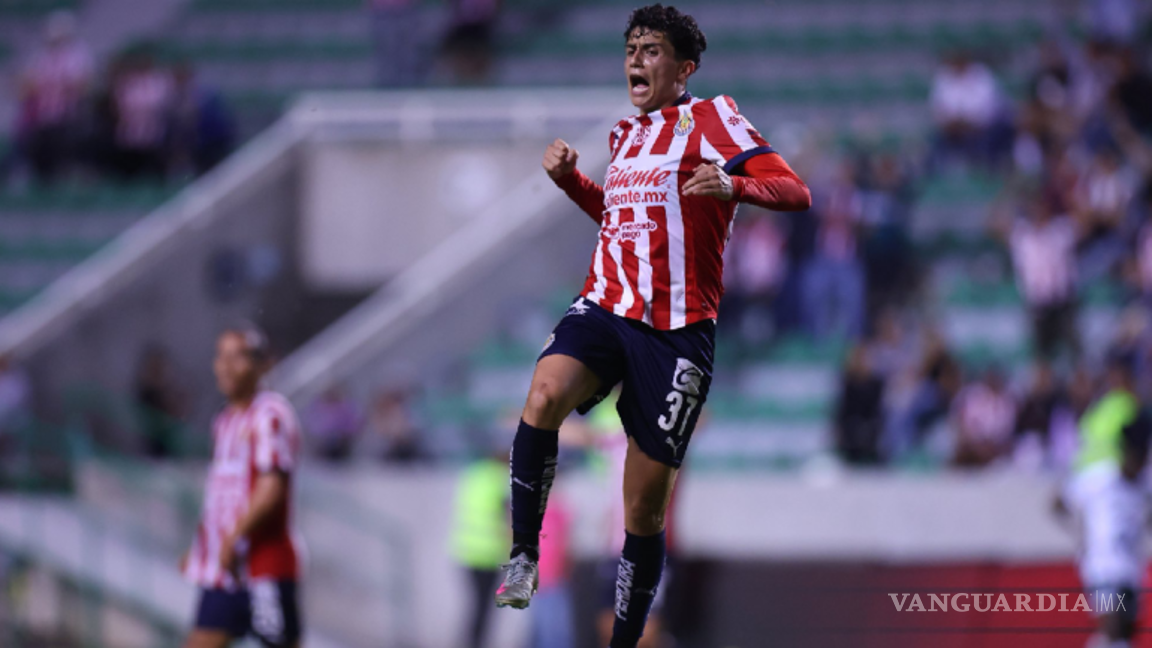 Chivas logra trofeo de campeón, pero también la carrilla en redes sociales