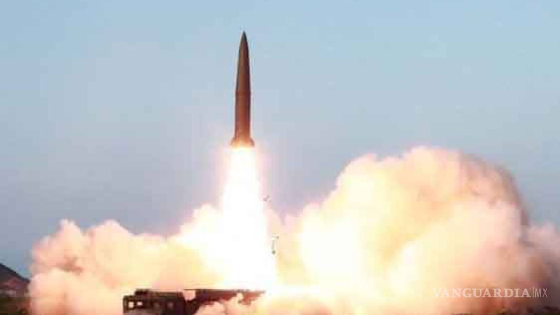 Lanza Corea del Norte misiles 'no identificados'