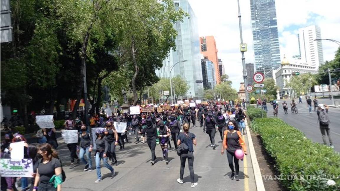 Mujeres marchan en CDMX para exigir justicia por feminicidios en QRoo