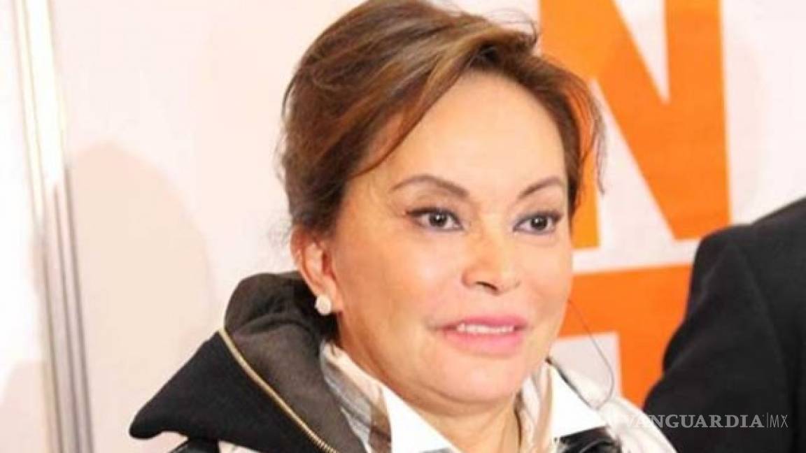 Elba Esther llegó al SNTE con Carlos Salinas, se va con Peña Nieto